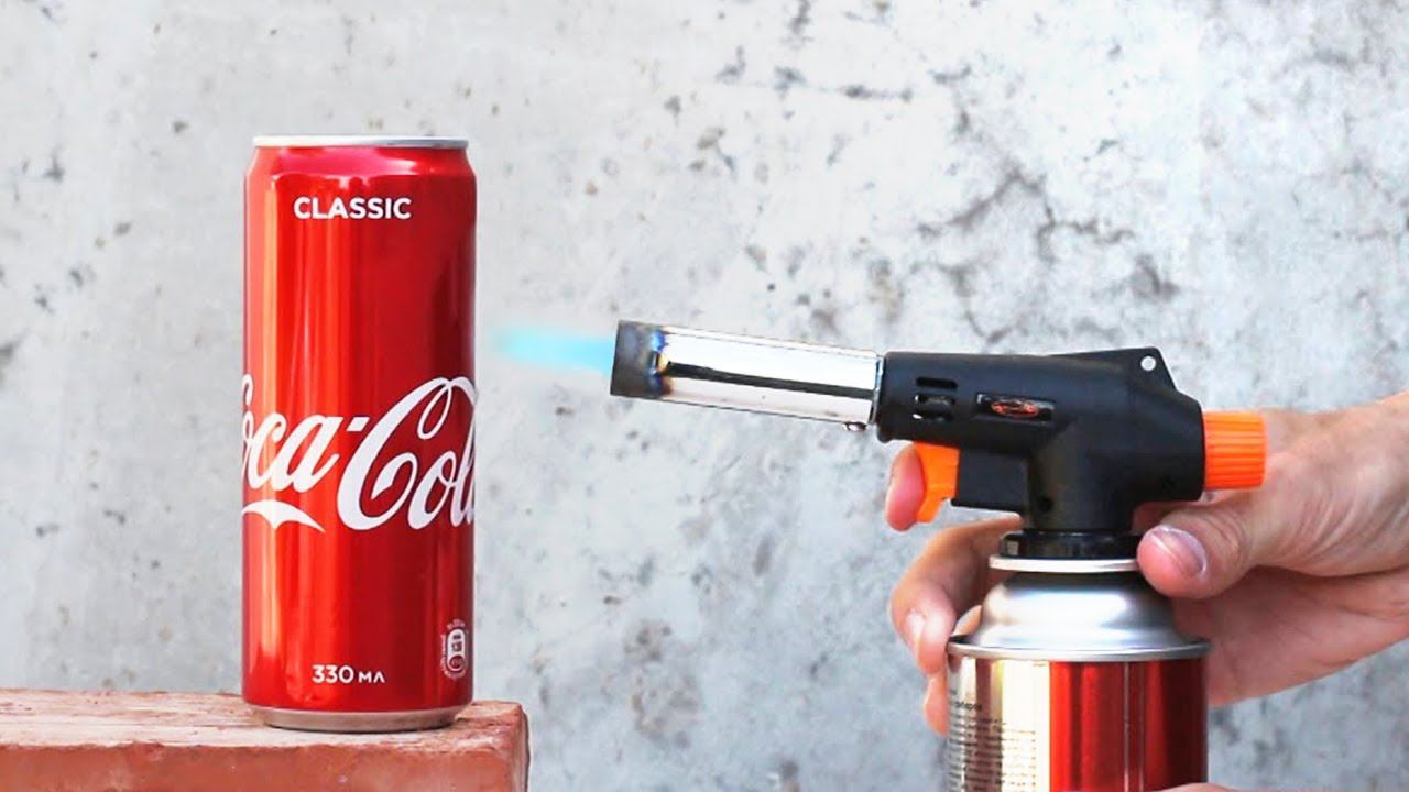 Gas torch vs Coca cola смотреть онлайн