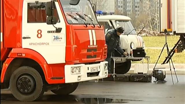 В МЧС показали беспилотник для слежки за рыбаками смотреть онлайн