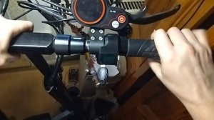 Люфт ручек руля, курок газа Kugoo m4