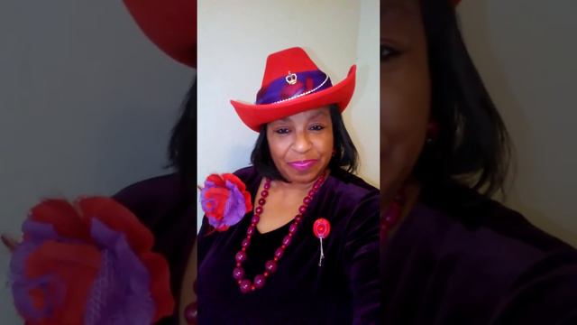 Red Hat Society, Ambassador Queen Pearl Magnolia смотреть онлайн