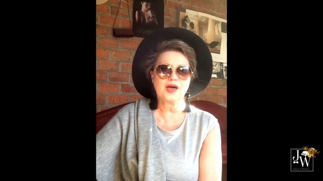 «Когда тебя припирают к стенке – не так легко различать оттенки» смотреть онлайн