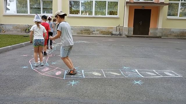 Музыкальные классики. Музыкальное занятие летом на улице. смотреть онлайн