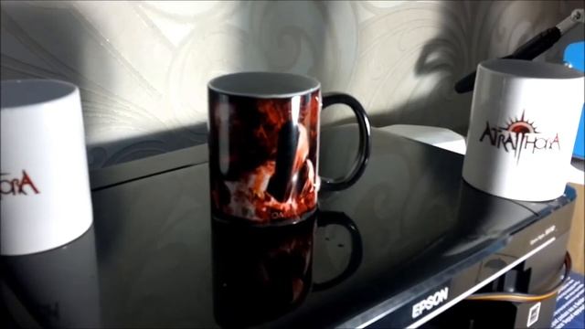 Кружка Хамелеон. Меняет цвет при нагреве. смотреть онлайн