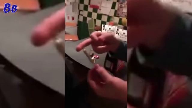 УБОЙНЫЙ ДАРТС - ПОПАЛ ДРОТИКОМ В ПАЛЕЦ смотреть онлайн