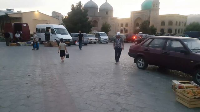ХУДЖАНД IIЗнаменитый Рынок Панчшанбе II Ночной фруктовый рынок