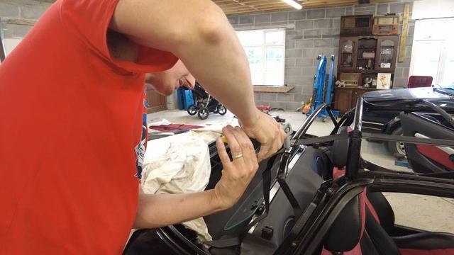 Transforming a 2004 MG TF: Upgraded Sportster Hood Installation смотреть онлайн