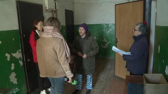 Протекает потолок, но ЖЭУ пока не торопятся решить эту проблему смотреть онлайн