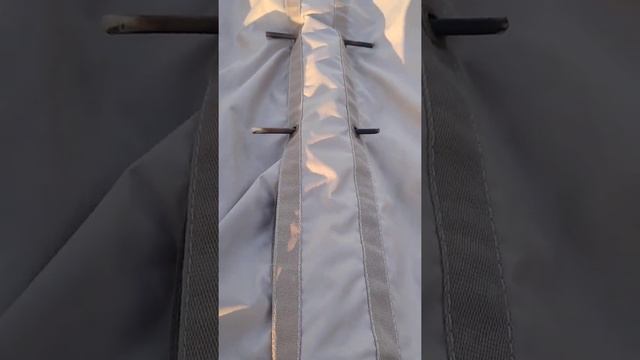 Вход в типи, проем, застёжка, вода не протекает никак, сетка снизу по периметру от насекомых. смотреть онлайн