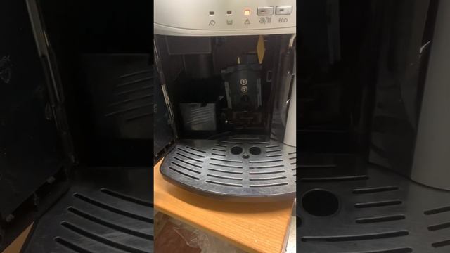 Delonghi кофемашина замена лифт гайки #перепрошивка #coffee #coffeemachine #ремонткофемашин смотреть онлайн