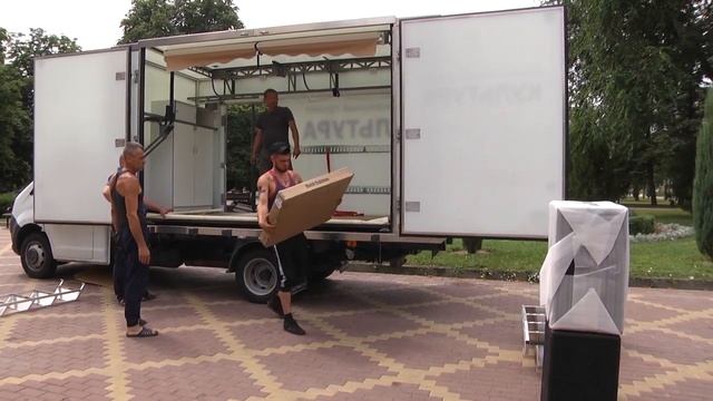 В рамках нацпроекта «Культура» РДК Октябрьского района приобрёл передвижной культурный центр смотреть онлайн