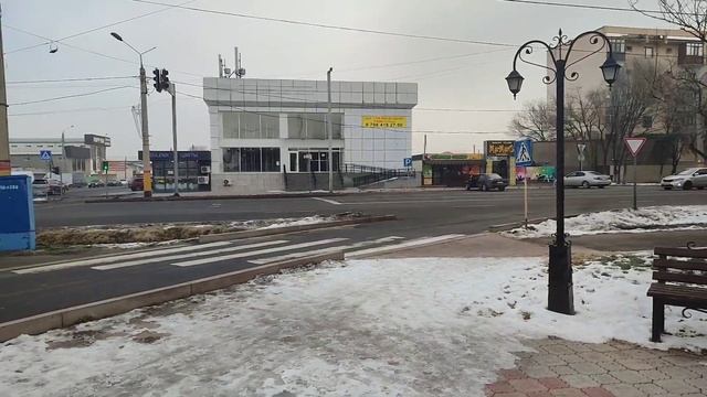 Тараз (Джамбул) У памятника Абаю.18 декабря 2022 г. смотреть онлайн