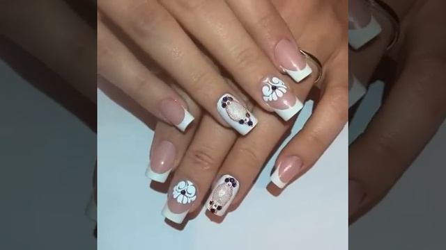 Красивый блеск страз на ногтях смотреть онлайн