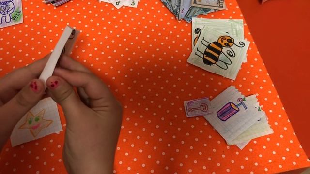 ?Бумажные сюрпризы?/Мир бумажек, бумажный мир, делаем сами сюрпризы, распаковка, фастфуд, Пчела. смотреть онлайн
