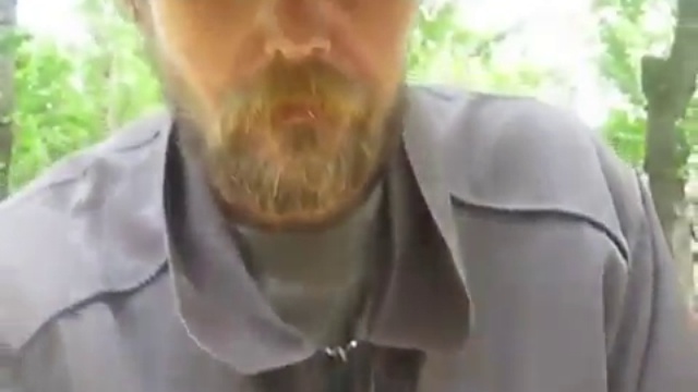 Опарыши съели ноги бомжу