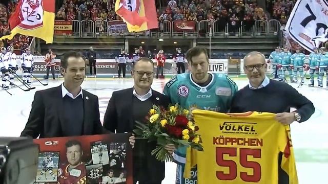 Lebende Legende: Patrick Köppchen für über 1000 DEL Spiele geehrt смотреть онлайн