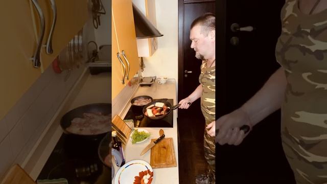 #Маринованная телятина с синенькими под чесноком и зеленью. смотреть онлайн