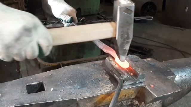 Как сделать кузнечные клещи. Для начинающих и для профи. Урок от мастера.