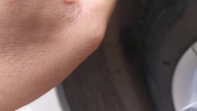 Замена лампы H8 в противотуманной фаре (ПТФ) Ниссан Альмера G15 смотреть онлайн