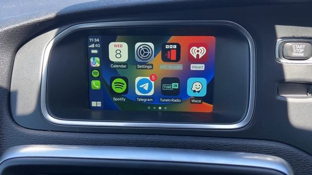 Volvo V40 Apple CarPlay and Android Auto смотреть онлайн