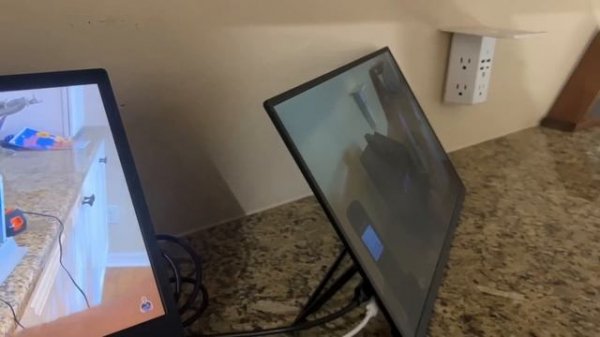 UPERFECT Portable Monitor 18.5 inch 100% sRGB 1080P