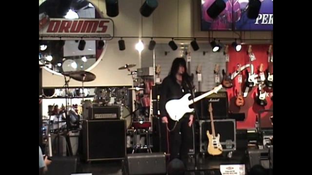 Joe Stump - Full Showcase - Cincinnati June 2010 Sam Ash Store смотреть онлайн