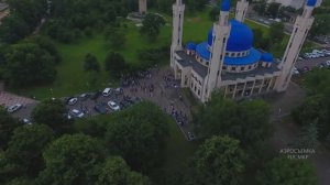 Праздничный намаз в честь Ураза-Байрам в Майкопской Соборной мечети