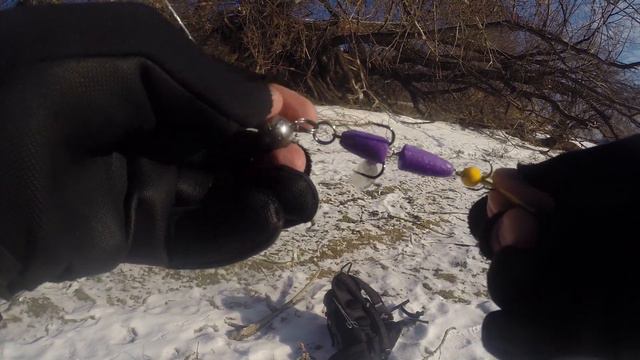 Зимний спиннинг на Москва-реке! Рыбалка в оттепель! День-на-день не похож, но рыба есть! смотреть онлайн