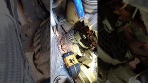 нет зарядки  и снятие генератора Опель Зафира , астра н