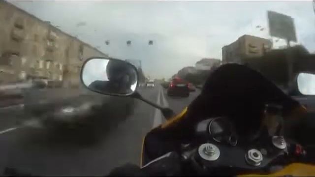 В погоне за смертью на супербайке смотреть онлайн