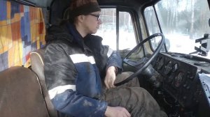 Урал 5557 лесовоз. Несколько обычных рабочих дней