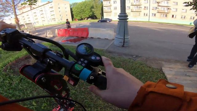 ? Беспредел на Совхозной в Люблино? / Поездка на электросамокате на незаконную СТРОЙКУ! 4K VIDEO смотреть онлайн
