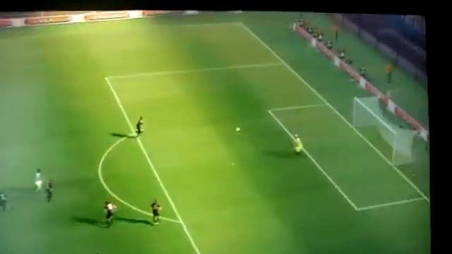 larrson vs best2005 never seen anyone score like this on any pes.AVI смотреть онлайн