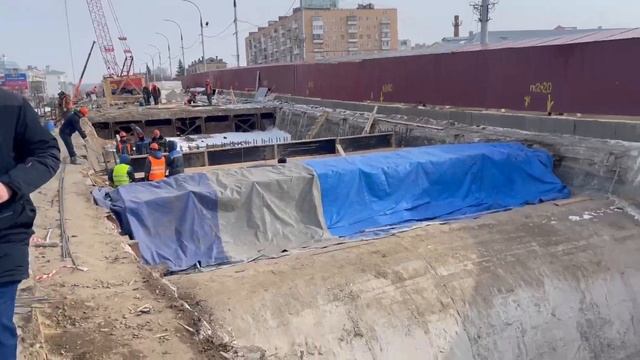 На Красном мосту в Орле работают археологи смотреть онлайн