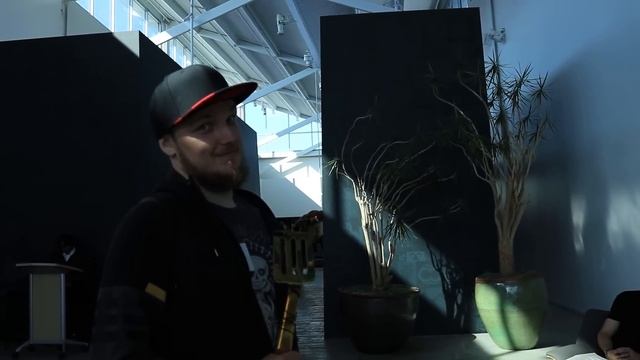 I Sneaked Inside Riot Games смотреть онлайн