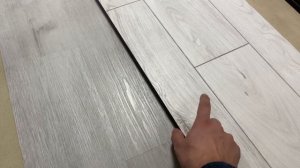 Что выбрать ламинат или кварцвинил? Какая разница между ними? Плюсы и минусы ПВХ и Ламината! Обзор!