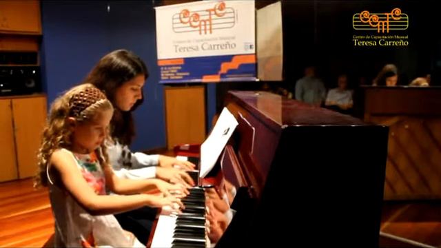 PIANO: Oriana Edo смотреть онлайн