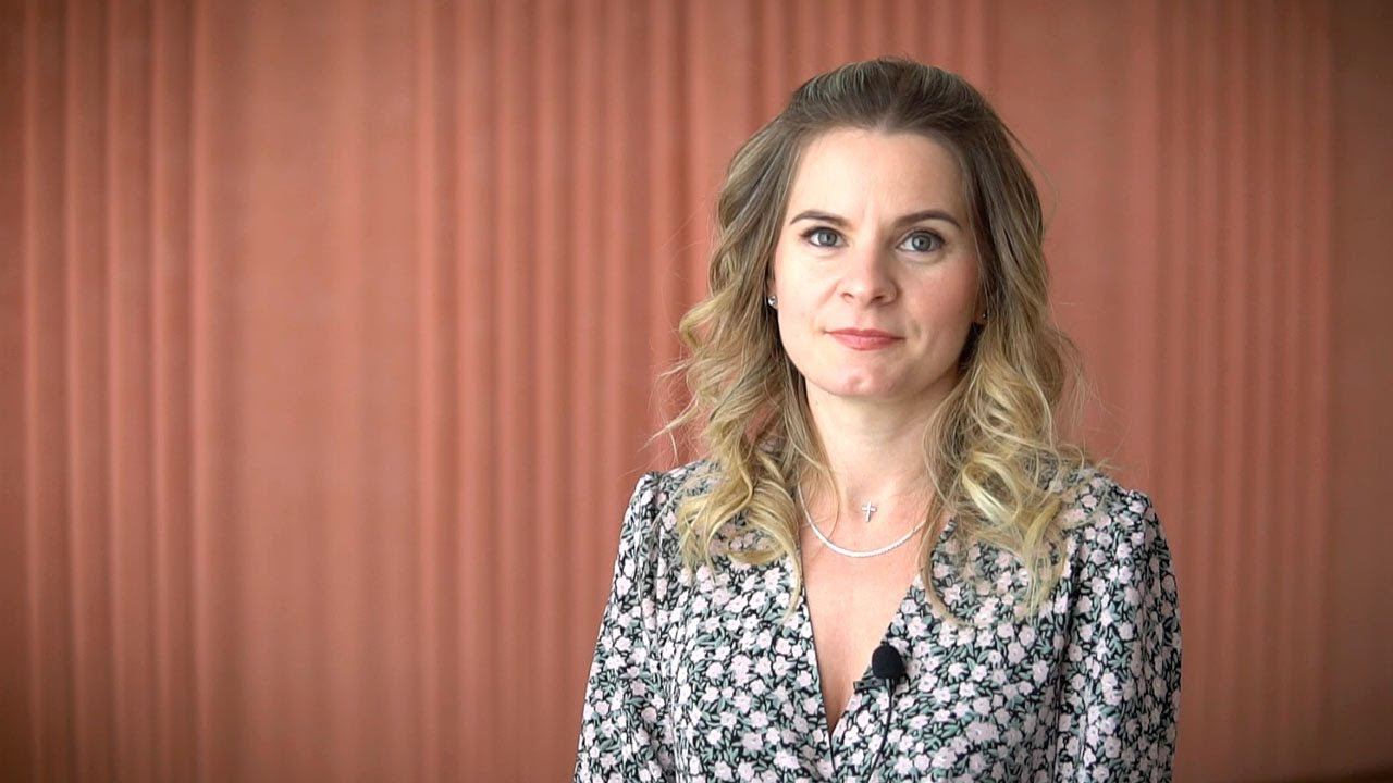 Визитная карточка участника конкурса «Воспитатель года России-2023» Никифорова Е.С. смотреть онлайн