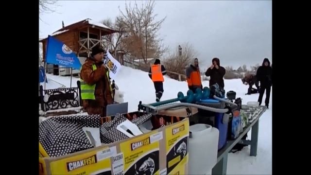 В Оренбурге прошли соревнования по зимней ловле на старице Урала смотреть онлайн