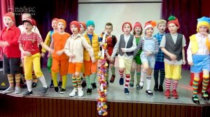 Белоснежка и семь гномов. Английский театр. Спектакль 1 класса. Частная школа «Взмах»