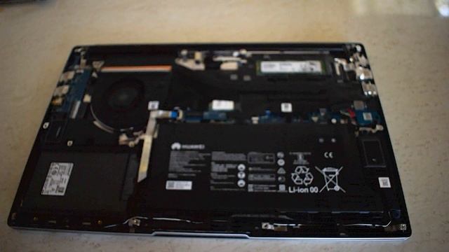 Como añadir mas memoria (espacio) a mi HUAWEI MATEBOOK D15 смотреть онлайн