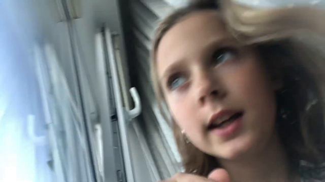 Кто у нас дома? И почему я одна😲 я с сестрой смотреть онлайн