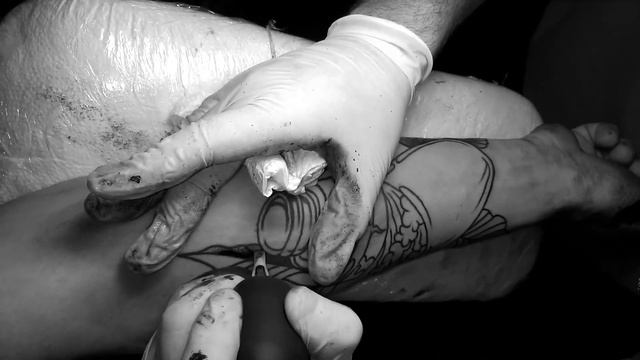 tattoo work, шейкер с лепестками смотреть онлайн