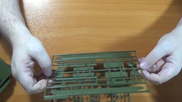 Сборка модели БМП-2Д от Звезды. Часть 1. Обзор и начало сборки. смотреть онлайн