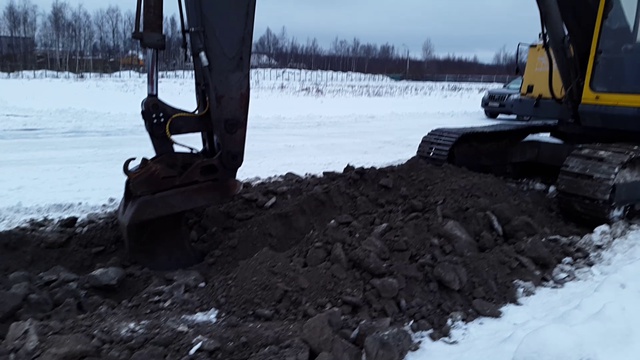 Akerman EC300  и клык рыхлитель