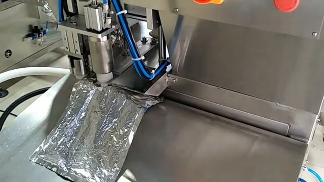 700ml cylinder BIB bag in box filling machine смотреть онлайн