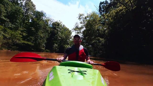 KAYAKING ON THE RIVER | КАЯКИНГ ПО РЕКЕ смотреть онлайн