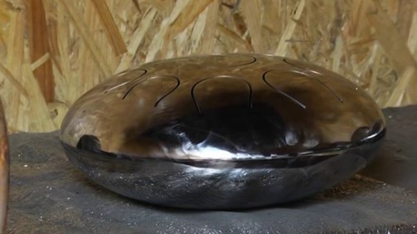 Необычный музыкальный инструмент