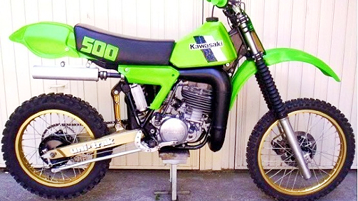 ? Kawasaki KX500 - Легендарный Монстр Мотокросса ?! смотреть онлайн