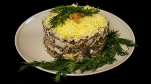 Невероятно вкусный и сытный салат, на Новогоднем столе оценит каждый мужчина!