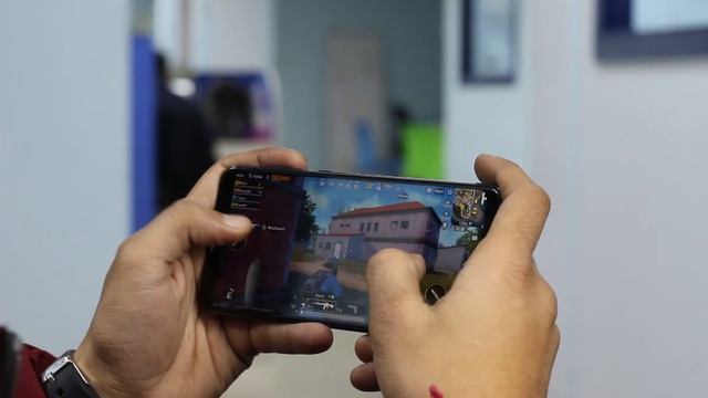 Asus Zenfone Max Pro M2 Review: This or the Redmi Note 6 Pro? смотреть онлайн